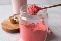 Homemade Strawberry Milk Like Nesquik