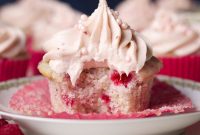 Raspberry Cupcakes Recipe with Cream Cheese Frosting