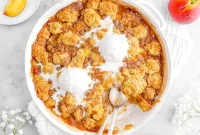 Peach Cobbler Crisp with Brown Sugar and Cinnamon