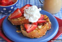 Cinnamon Almond French Toast with Strawberries and Cream Syrup