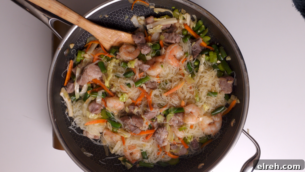 a pot of finished pancit bihon