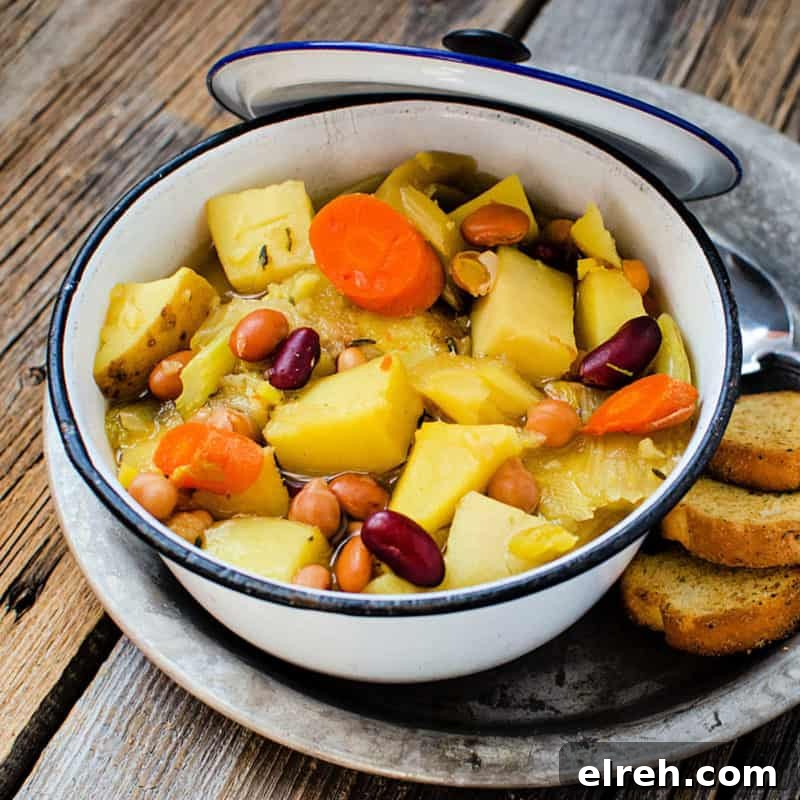 Celery Recipes Fresh Ideas for What to Make with Celery 28 Crockpot vegetarian soup with carrots, beans, potatoes, in a pot