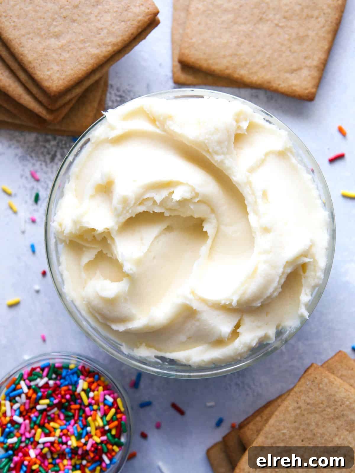 Graham Cracker Sandwiches with Creamy Frosting 3 Graham Crackers and Frosting | completelydelicious.com