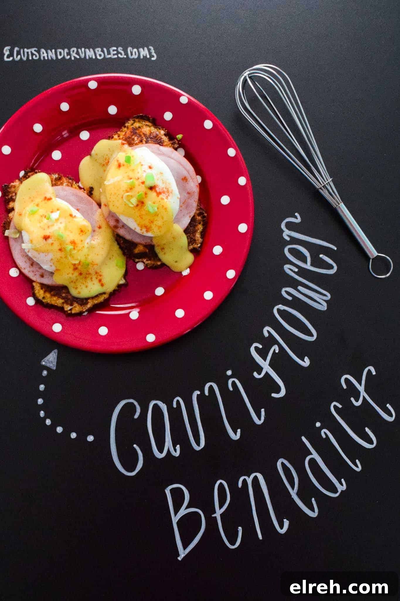Cauliflower Eggs Benedict with Creamy Hollandaise 2 cauliflower benedict on red plate with title written on chalkboard