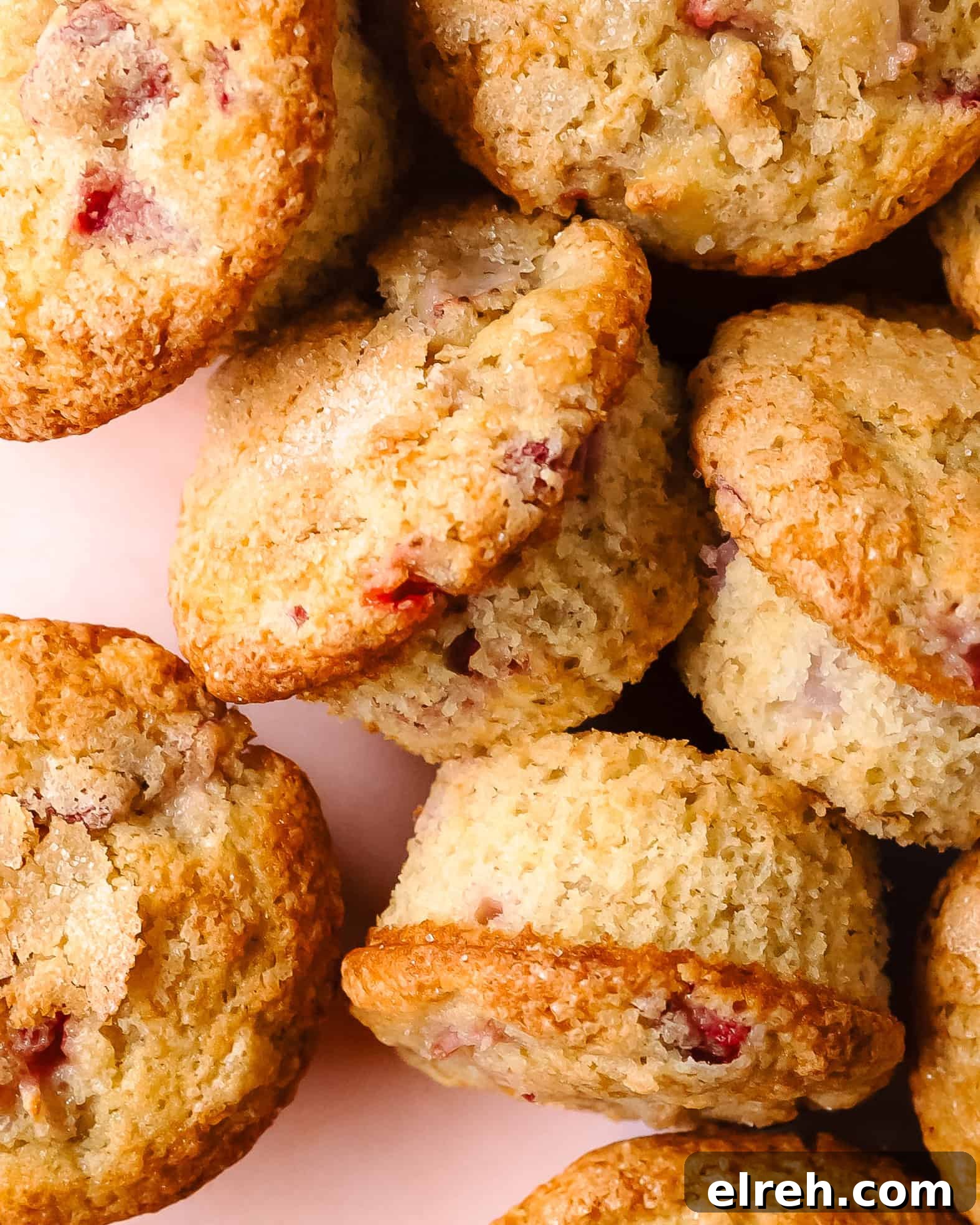 Moist Strawberry Banana Muffins Recipe 2 img 36318 1