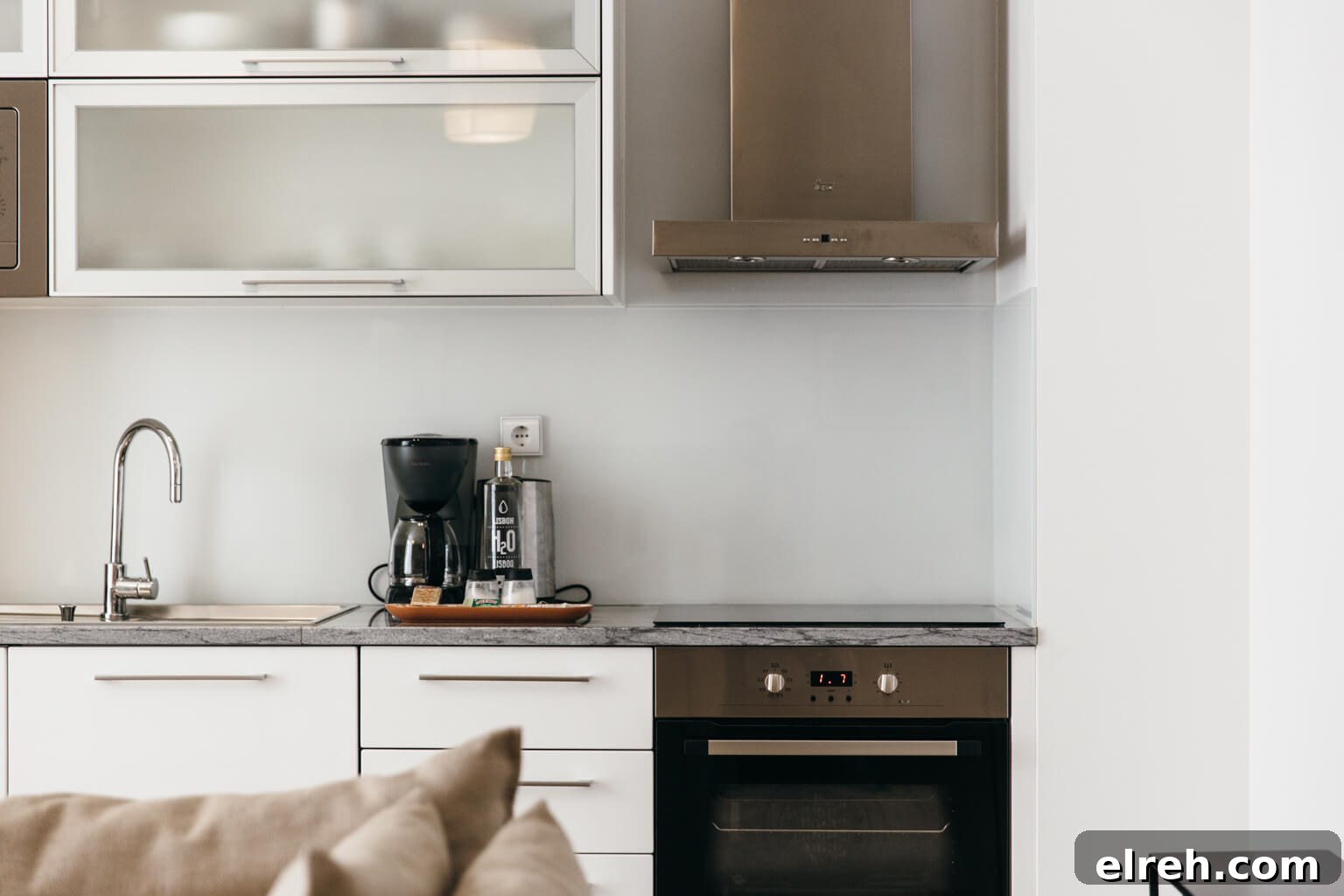 Modern Serviced Apartment in Central Lisbon 6 Lisbon Serviced Apartment Baixa Castello (gluten free travel)-2