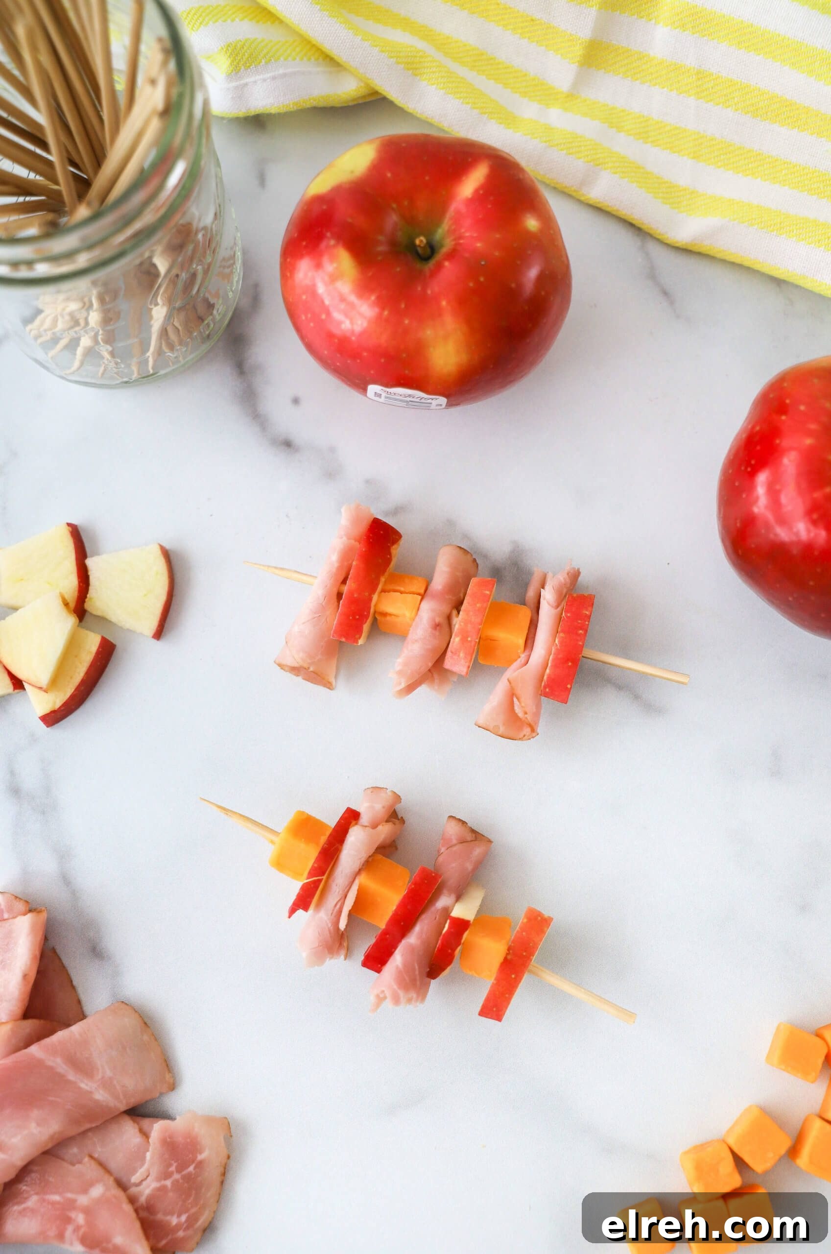 SweeTango Apple, Ham, and Cheese Skewers
