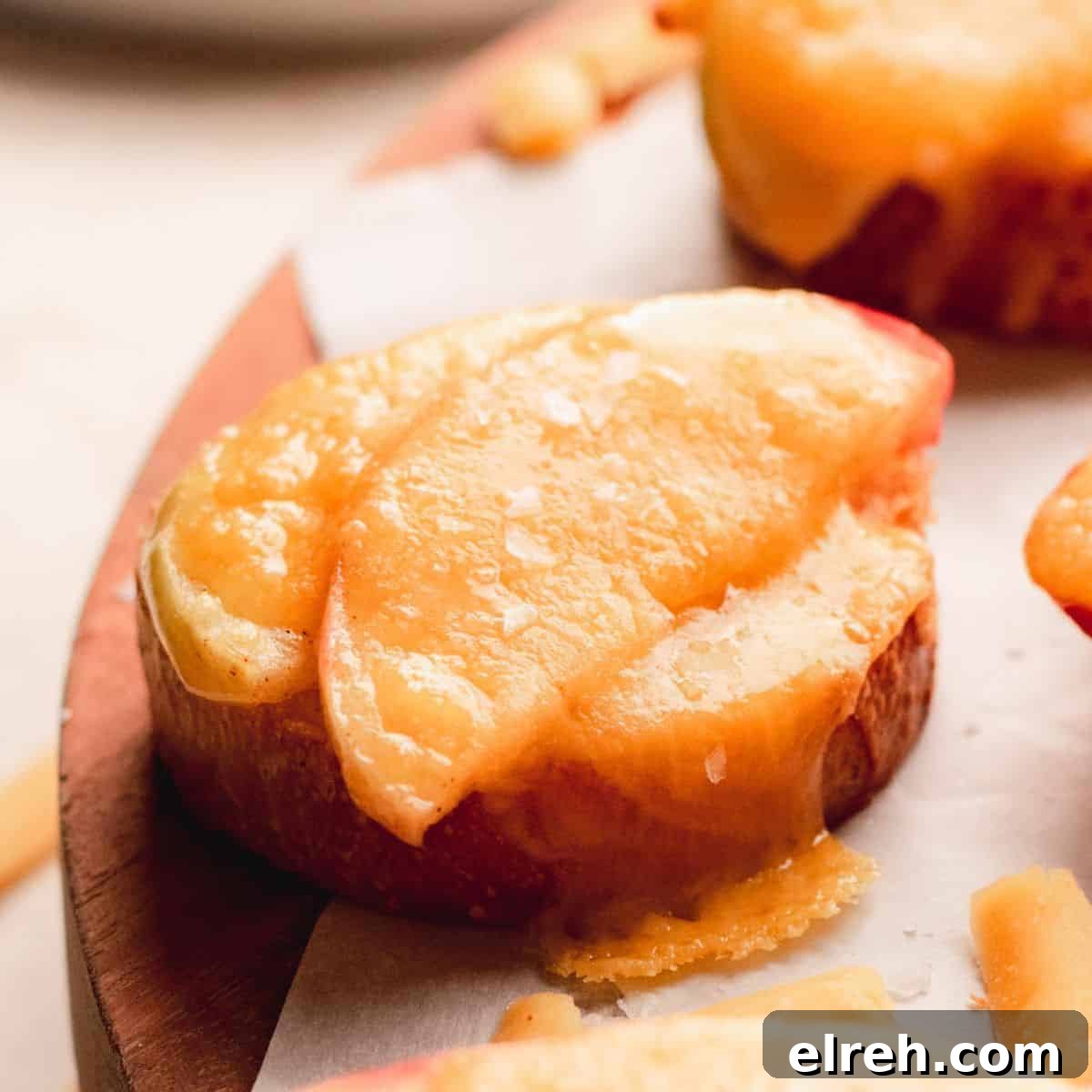 Apple Cheddar Crostini